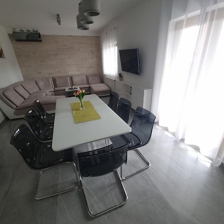 Apartman Bura Posedarje Værelse billede